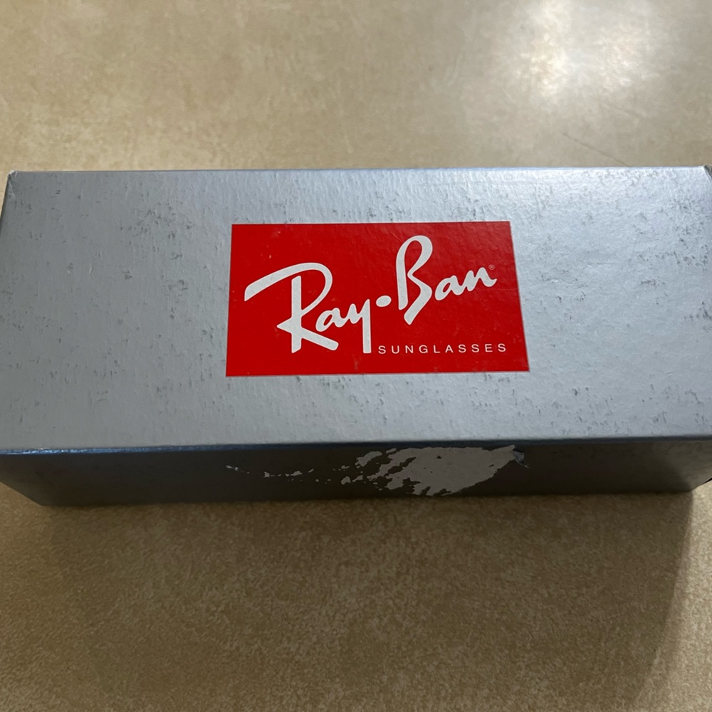 Ray-ban Aviator Sunglasses - New in Box